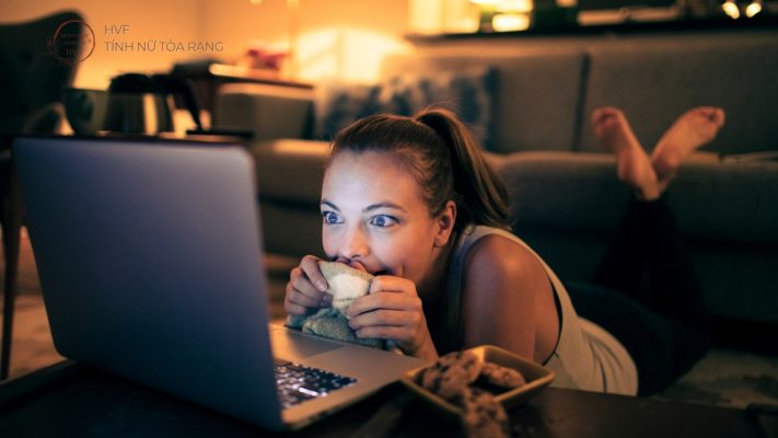 Chủ nghĩa Lãng mạn Khi Chúng Ta Lạc Lối Trong Một Giấc Mơ Được Viết Sẵn.jpg