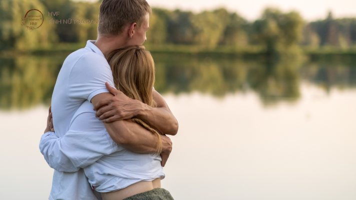 Im lặng cũng là lời mời gọi 3 Cùng là im lặng, nhưng xuất phát điểm khác nhau tạo nên hai năng lượng đối lập.