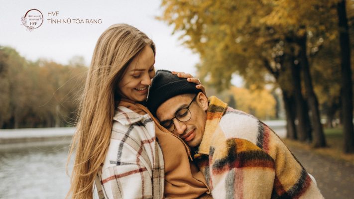 Trong sự mong manh, tình yêu thật sự có thể nảy nở.