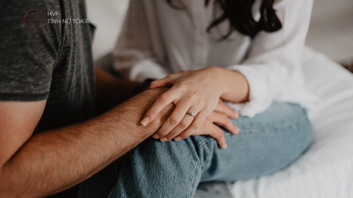 TÌNH YÊU ĐÔI LỨA KHÔNG PHẢI TÌNH YÊU VÔ ĐIỀU KIỆN 5 Trưởng thành là khi phụ nữ thôi tìm kiếm tình yêu vô điều kiện, và bước vào tình yêu có điều kiện với sự tự do và trách nhiệm.